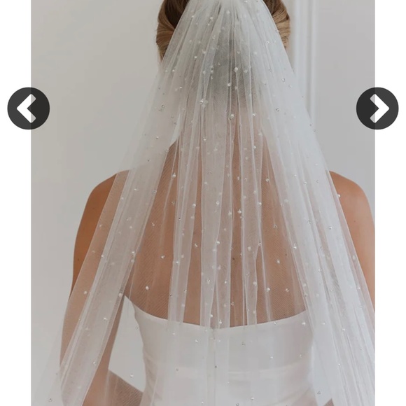 Untamed Petals TULUM VEIL